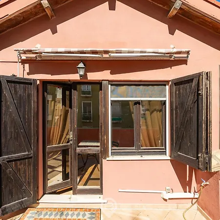 Giulia'S Central Apartment Cagliari Exterior photo