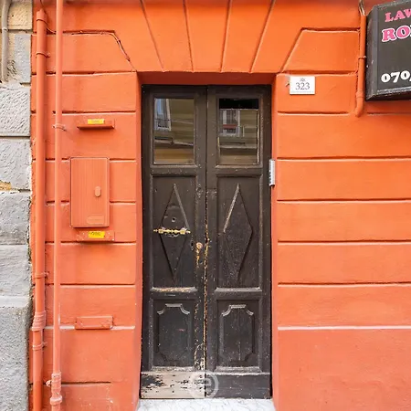 Giulia'S Central Apartment Cagliari Exterior photo